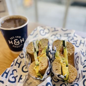 H & H Bagels - Avocado Deluxe - Bagels Near Me - Santa Monica, California H & H Bagels - Avocado Deluxe - Bagels Near Me - Santa Monica, California