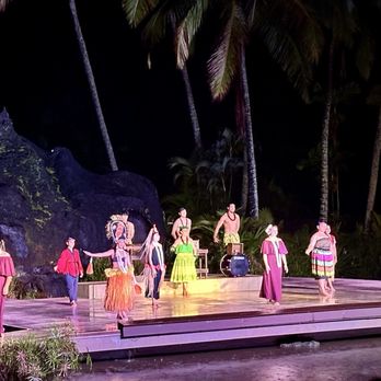 Smith's Family Garden Luau - Music Venues Near Me - Kapaa, Hawaii