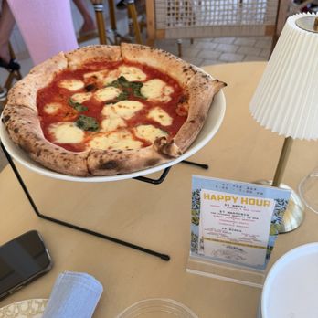 Bar Capri - Pizza Marguerita - Pizza Near Me - West Palm Beach, Florida