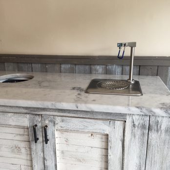 Brookside Market - Faucet and trash conveniently located by the entrance. - Coffee & Tea Near Me - Sunnyside, New York Brookside Market - Faucet and trash conveniently located by the entrance. - Coffee & Tea Near Me - Sunnyside, New York