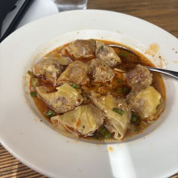 Momo Mee - Spicy won ton - Pan Asian Near Me - Milwaukee, Wisconsin Momo Mee - Spicy won ton - Pan Asian Near Me - Milwaukee, Wisconsin