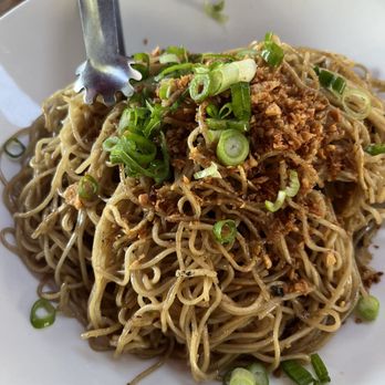 Star Noodle - Garlic Noodles - Asian Fusion Near Me - Lahaina, Hawaii