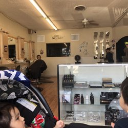 Yoli's Beauty Salon - Small but spacious