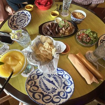 Pappasito's Cantina - family platter with steak and chicken - Tex-Mex Near Me - Arlington, Texas