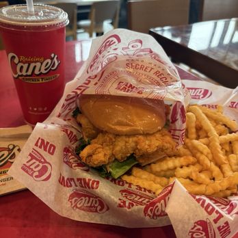 Raising Cane's Chicken Fingers - Chicken sandwich - Fast Food Near Me - Warwick, Rhode Island