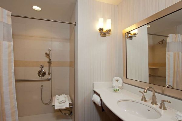 Hilton Garden Inn Indianapolis Downtown by null