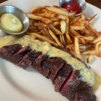 Chez Fonfon - Steak frites - French Near Me - Birmingham, Alabama