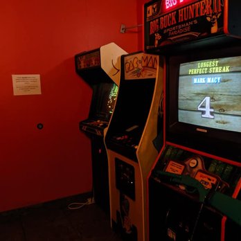 Arizona Pizza Company - Games in rear - Pizza Near Me - Vail, Arizona Arizona Pizza Company - Games in rear - Pizza Near Me - Vail, Arizona