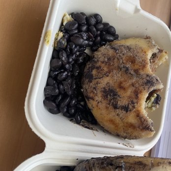El Venezolano - So many beans...it's like I got a whole can of beans with my order. - Venezuelan Near Me - Toronto, Ontario El Venezolano - So many beans...it's like I got a whole can of beans with my order. - Venezuelan Near Me - Toronto, Ontario