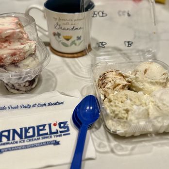 Handels Ice Cream - Medium cup ($6.75) and 4 scoop sampler ($7.75) - Ice Cream & Frozen Yogurt Near Me - Sacramento, California Handels Ice Cream - Medium cup ($6.75) and 4 scoop sampler ($7.75) - Ice Cream & Frozen Yogurt Near Me - Sacramento, California
