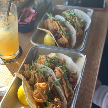 Avenue American Bistro - Shawarma tacos - Sports Bars Near Me - Wayne, Michigan Avenue American Bistro - Shawarma tacos - Sports Bars Near Me - Wayne, Michigan