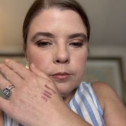 Sarah Blankman Makeup Artistry - Finding the best lip colors!