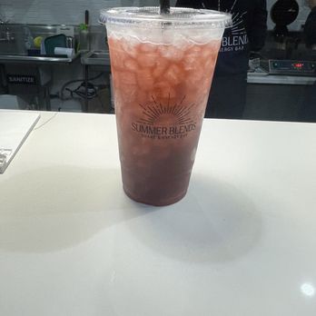 Summer Blends - The PomSpritz with soda water - you gotta try it! So good and ladies making waffles in the back so clean and very loving. - Bubble Tea Near Me - Glen Rock, New Jersey