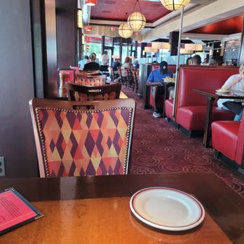 Carlyle - New American Near Me - Arlington, Virginia