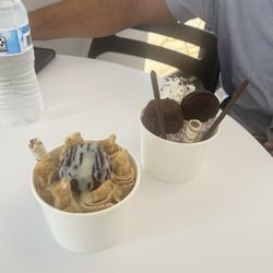 Wonders Ice Cream - Coffee bears and Oreo Oreo just two of the many flavors !!
