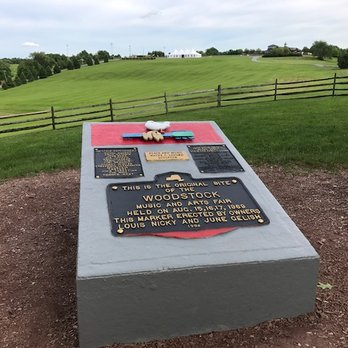 Fosterdale Motor Lodge - The Monument at the site near the stage... - Hotels Near Me - Cochecton, New York Fosterdale Motor Lodge - The Monument at the site near the stage... - Hotels Near Me - Cochecton, New York