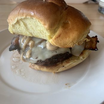 The Gorge Eatery - IRISHMAN BURGER ($13) - New American Near Me - Weissport, Pennsylvania
