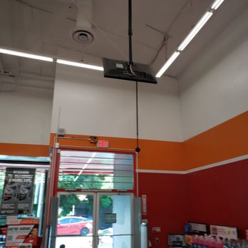 AutoZone - Area crisp and clean - Auto Parts & Supplies Near Me - Los Angeles, California