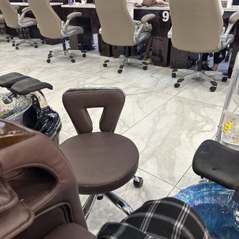 King Nails - Nail Salons Near Me - Detroit, Michigan