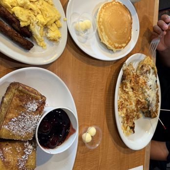 Stacks On Route 66 - STUFFED FRENCH TOAST and EL PASO OMELETTE - American Near Me - Glendora, California