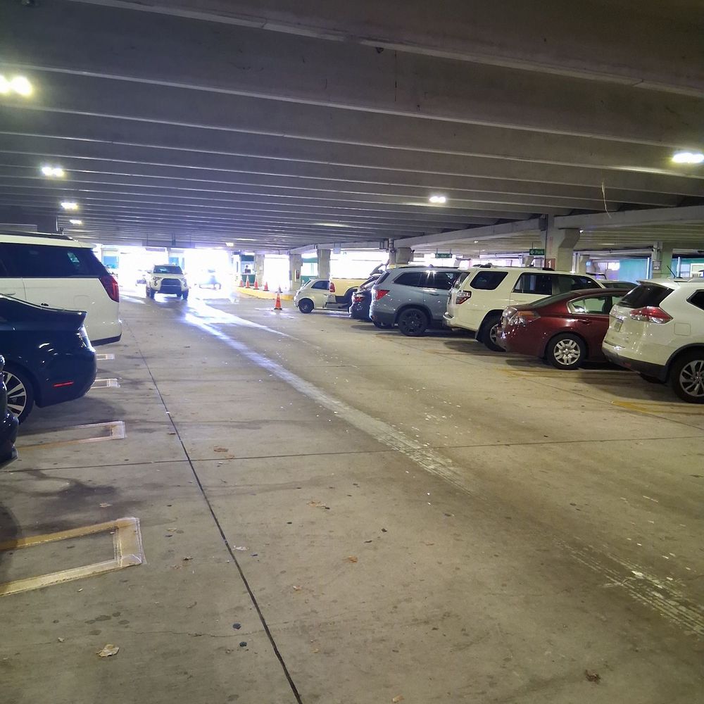 Parking spaces on main entry Parking spaces on main entry