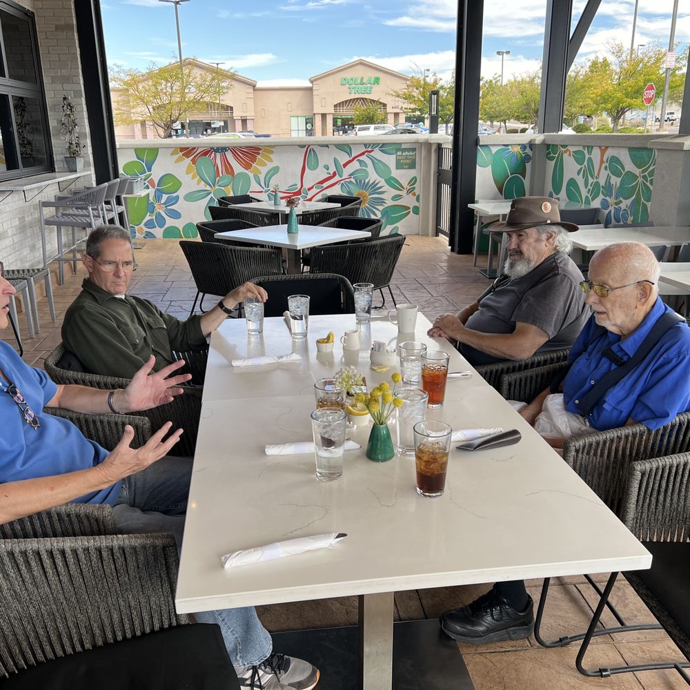 Tula's Kitchen - A group of very happy customers seated outside - New American Near Me - Albuquerque, New Mexico Tula's Kitchen - A group of very happy customers seated outside - New American Near Me - Albuquerque, New Mexico