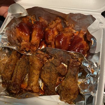 Dream Wings - Buffalo and Honey sirracha - Chicken Wings Near Me - Houston, Texas Dream Wings - Buffalo and Honey sirracha - Chicken Wings Near Me - Houston, Texas
