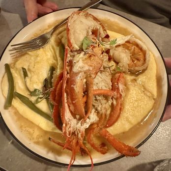 Abel's Lobster - Lazy Lobster - Seafood Near Me - Mount Desert, Maine