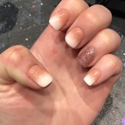 Dip (ombré) powder manicure Dip (ombré) powder manicure
