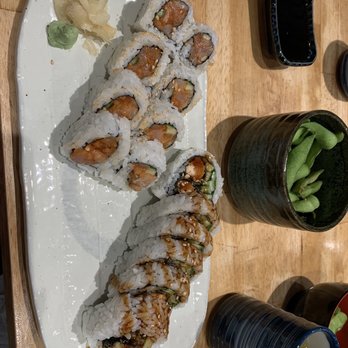 Tom Sushi - Spicy Tuna Roll/Spicy Tuna Tempura Roll - Sushi Bars Near Me - Vancouver, British Columbia Tom Sushi - Spicy Tuna Roll/Spicy Tuna Tempura Roll - Sushi Bars Near Me - Vancouver, British Columbia