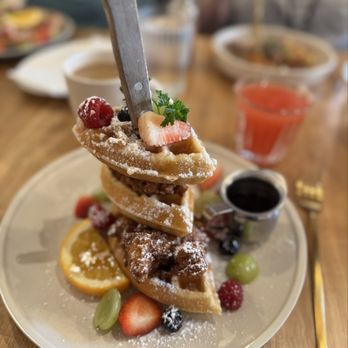 Sunny Side Breakfast - Waffle & Crispy Chicken - Breakfast & Brunch Near Me - Sacramento, California Sunny Side Breakfast - Waffle & Crispy Chicken - Breakfast & Brunch Near Me - Sacramento, California