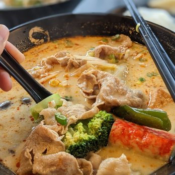 19 GOLD - House special with extra rich broth - Taiwanese Near Me - Seattle, Washington 19 GOLD - House special with extra rich broth - Taiwanese Near Me - Seattle, Washington