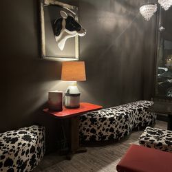 Delmonico Grill - Entryway