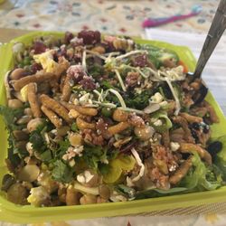 Salata - Always filled your brim and fresh!