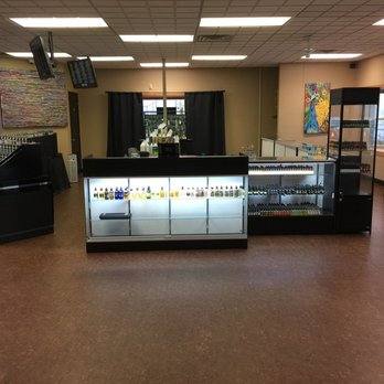 vape n juice Valour Vapor LLC main image 0