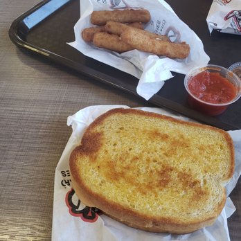 Oscar's Frozen Custard - Turkey rueben and mozzarella sticks - Burgers Near Me - Franklin, Wisconsin