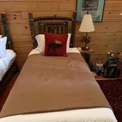 Cathedral Mountain Lodge - Very comfortable!!!
