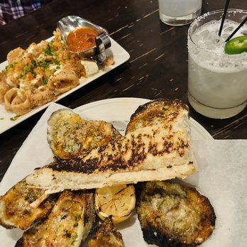 Hugo's Oyster Bar - Rc 's Chargrilled Oysters Crispy Calamari - Seafood Near Me - Roswell, Georgia Hugo's Oyster Bar - Rc 's Chargrilled Oysters Crispy Calamari - Seafood Near Me - Roswell, Georgia
