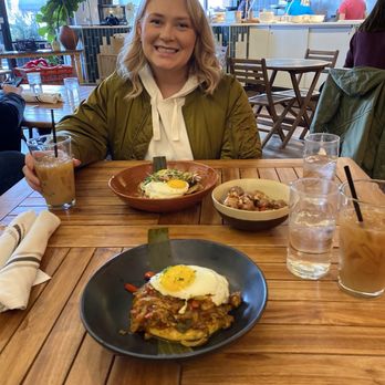 Marnas Eatery and Lounge - Breakfast & Brunch Near Me - Minneapolis, Minnesota Marnas Eatery and Lounge - Breakfast & Brunch Near Me - Minneapolis, Minnesota