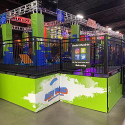 Air Raid Trampoline Park - Ninja course