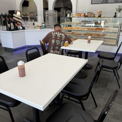 Avenue Bagel Cafe - Very clean places .