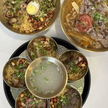 Flavor House - C9. Family Reunion / ig: @joyyeats - Noodles Near Me - Houston, Texas