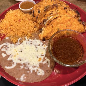 Uno Maz - Mexican Near Me - Renton, Washington
