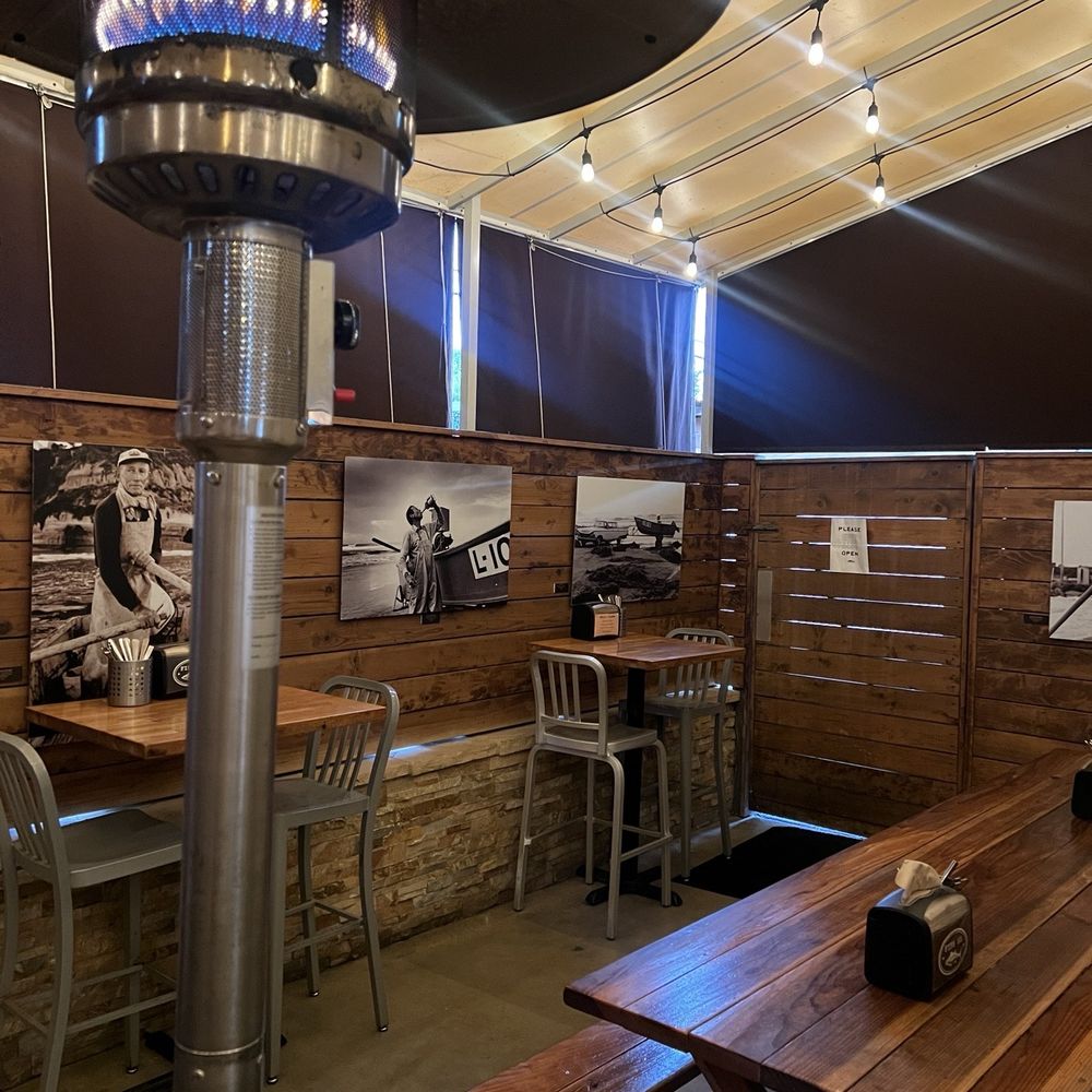 Fish 101 - Inside - Seafood Near Me - Encinitas, California