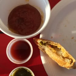 Bombay Dhaba - Mango chutney, mint chutney, tamarind sauce and samosa