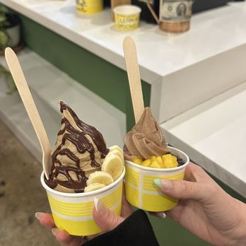 Peel Soft Serve - Coffee flavor on the left. Chocolate flavor with mango on the right. - Food Trucks Near Me - Miami Shores, Florida Peel Soft Serve - Coffee flavor on the left. Chocolate flavor with mango on the right. - Food Trucks Near Me - Miami Shores, Florida