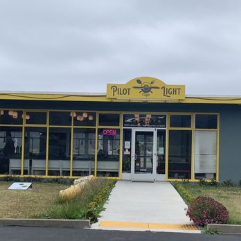 Pilot Light - The quaint restaurant beside the airport ! - Breakfast & Brunch Near Me - Half Moon Bay, California Pilot Light - The quaint restaurant beside the airport ! - Breakfast & Brunch Near Me - Half Moon Bay, California
