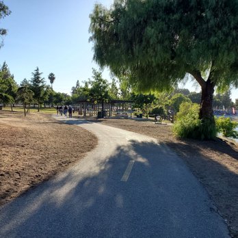 Lake Almaden Trail - Trail (walking toward Water Lantern Festival area) - Hiking Near Me - San Jose, California