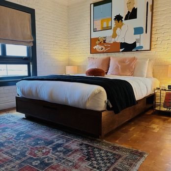 Gold-Diggers - Our beautiful room! - Bars Near Me - Los Angeles, California