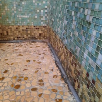 Inn At Avila Beach - Blackness along shower floor caulking is mildew or mold. - Resorts Near Me - Avila Beach, California Inn At Avila Beach - Blackness along shower floor caulking is mildew or mold. - Resorts Near Me - Avila Beach, California